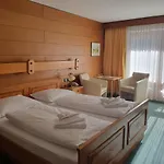 Ortnerhof - Ihr Zuhause Am Fusse Der Alpen Hotel 4*