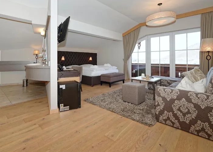 Hotel Ortnerhof - Ihr Zuhause Am Fusse Der Alpen