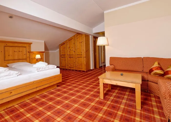 Hotel Ortnerhof - Ihr Zuhause Am Fusse Der Alpen